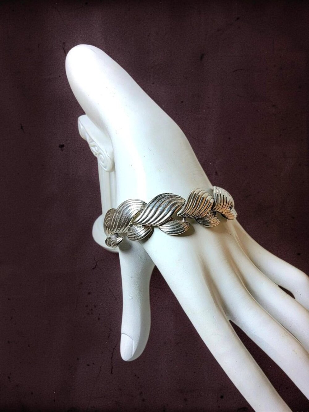 Vintage Signed Napier Polished Silver Tone Twisted Rope Chain Link Bracelet